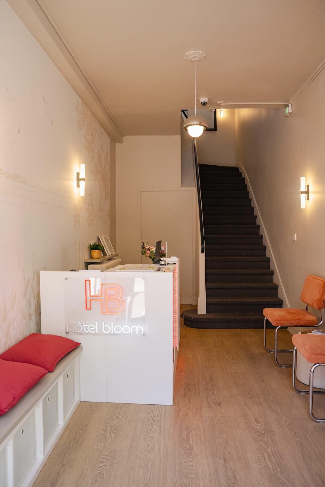 accuel-entree-hotel-bloom-caen-rue-bernieres_01